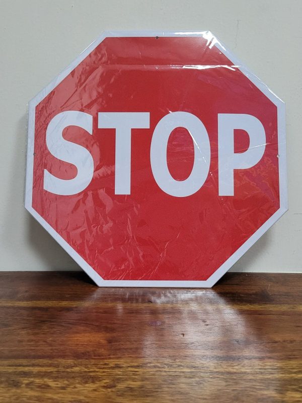 76713